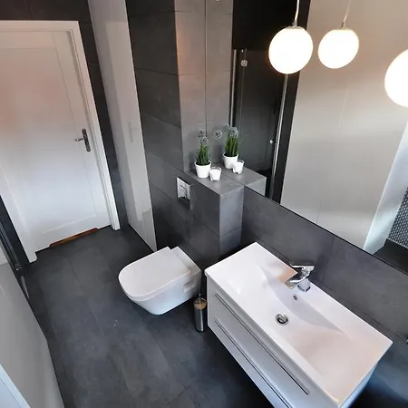 Old Town River View Apartment *